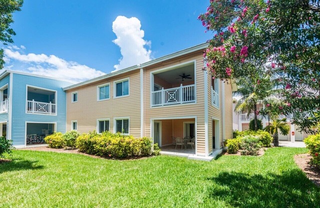 BEAUTIFUL 2/2 CONDO LARGEST MODEL 1st FLOOR BIMINI BAY RESORT
