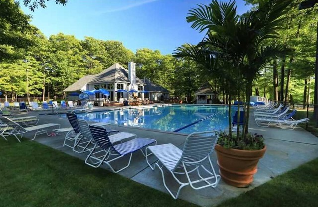 Beautiful 2 Bedroom Condo with Lofted Sleeping Area in a Four Seasons Resort!