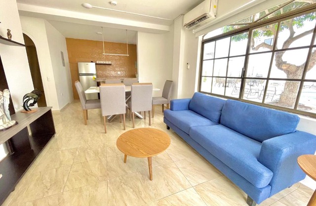 Beautiful 2 bedroom, pool, beach