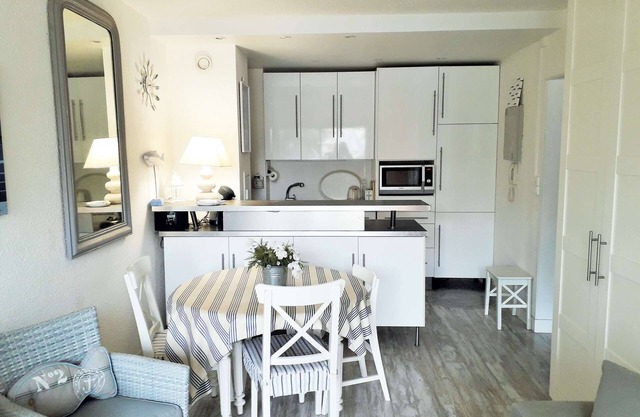 Beautiful 2 rooms Moulleau center with parking