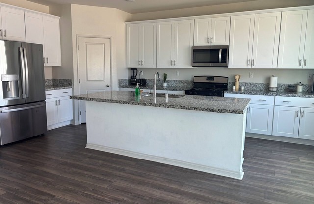 BEAUTIFUL 2 STORY HOUSE IN MORENO VALLEY