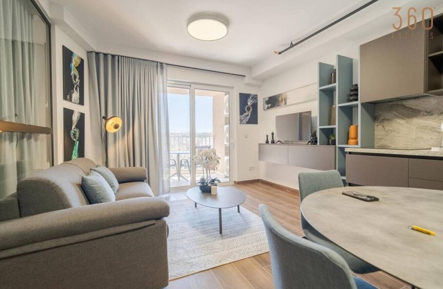 Beautiful 2BR home in the heart of St Julians w/AC