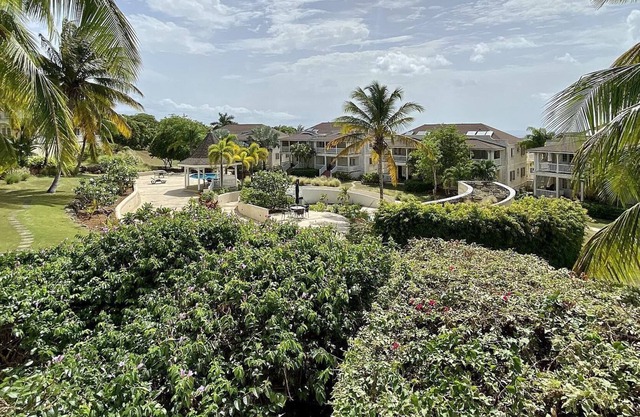 Beautiful 3 bedroom villa in Guard Gated Community