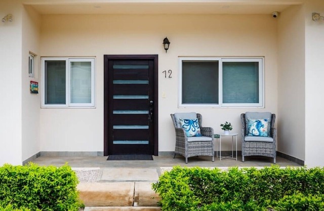 Beautiful 3 bed/3 bath townhome , Rancho Villa Real, 10 min to Tamarindo beach!