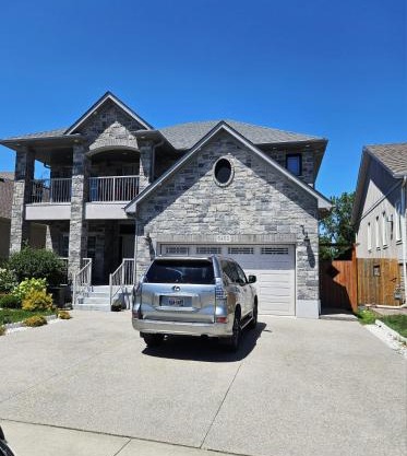 Beautiful 3 bedrooms, 2 bathrooms, 4 beds sleep 8, basement close to Falls