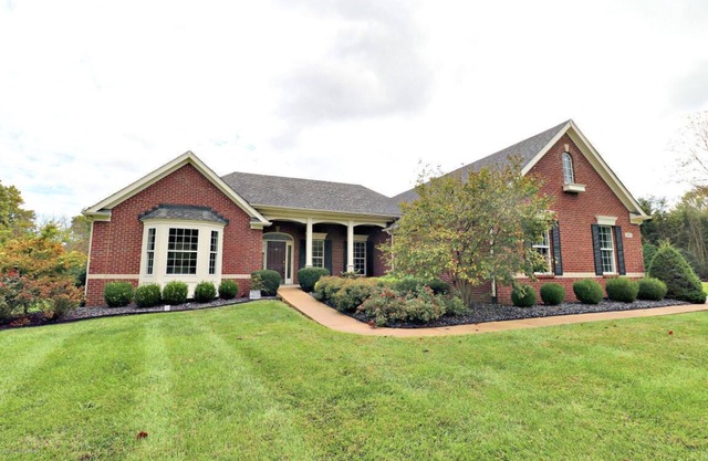 Beautiful 4 BR, 4.5 Bath, Executive Home w In Ground Pool & Handicap Accessible!