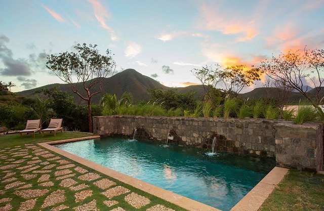 Beautiful 4 bedroom Caribbean Villa