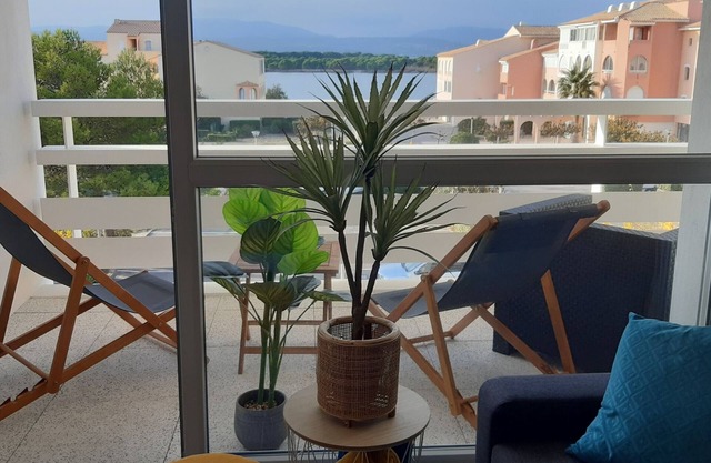 Beautiful AC T2 - 4P - Port Area - WIFI - PKG