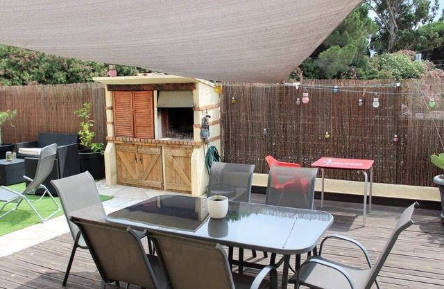 Beautiful air-conditioned 4-room house with garage and fenced garden - 6ALENYA11