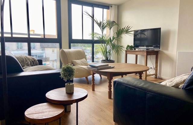 Beautiful apartment ideally located 100 meters from the beach and all shops