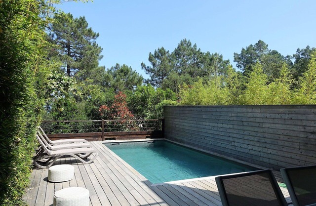 Beautiful apartment for 6 guests with private pool, WIFI, TV, terrace and pets allowed