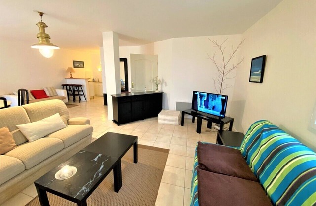 Beautiful apartment all on the ground floor at 50m beach Coz-Pors in Tregastel
