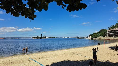 Beautiful apartment with SPACE in the best Ilha do Governador