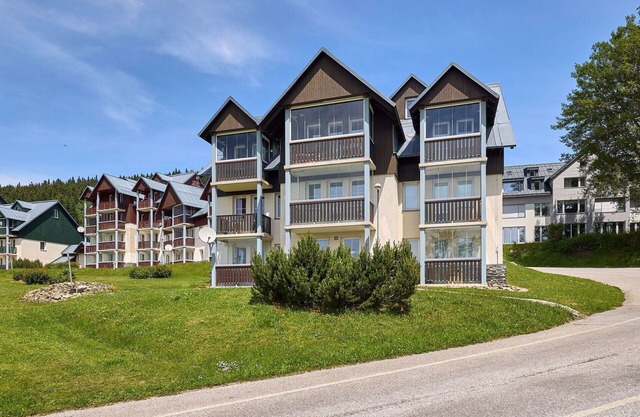 Beautiful apartment for 4 guests with WIFI, TV and balcony
