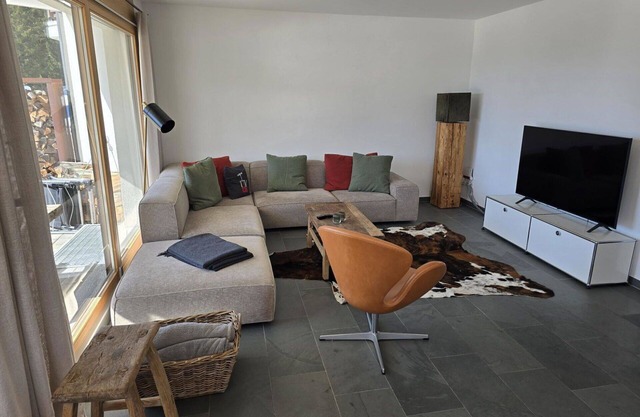 Beautiful apartment for 4 guests with WIFI, TV and balcony
