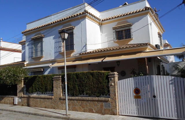 Beautiful apartment for 4 people with WIFI, A/C, TV, terrace and parking