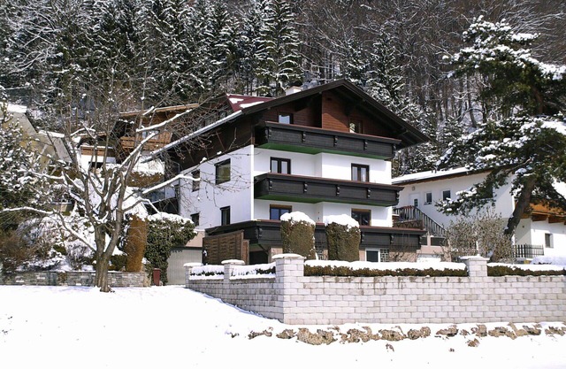 Beautiful apartment for 6 guests with WIFI, TV, terrace and panoramic view