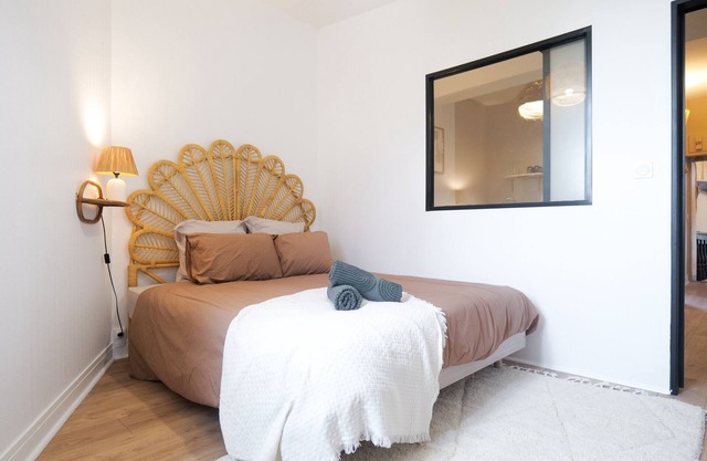 Beautiful Apartment for 2 People - Heart of Angers City Center