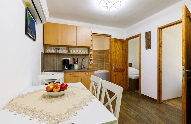 Beautiful apartment for 4 people with WIFI, A/C, TV, terrace and pets allowed