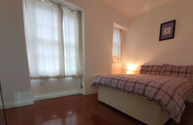 Beautiful Apartment In Grade II listed Complex