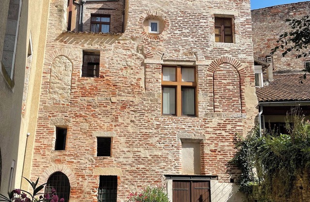 Beautiful apartment in the historic center, bright, quiet.