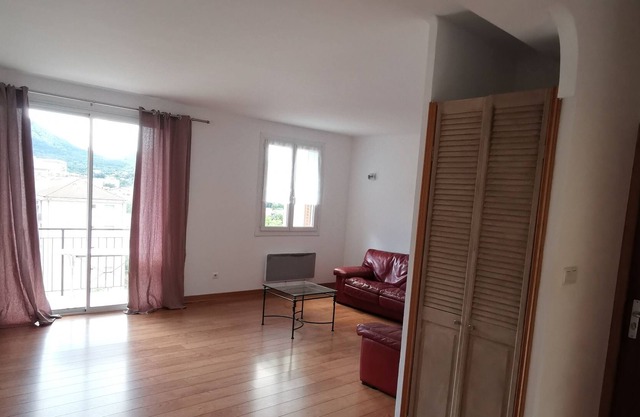 Beautiful apartment in the center of Corsica