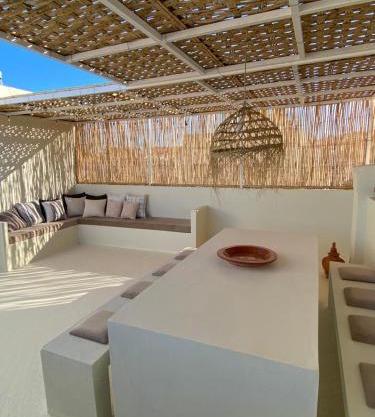 Beautiful Apartment with Private Rooftop Terrace