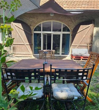 Beautiful apartment with private garden