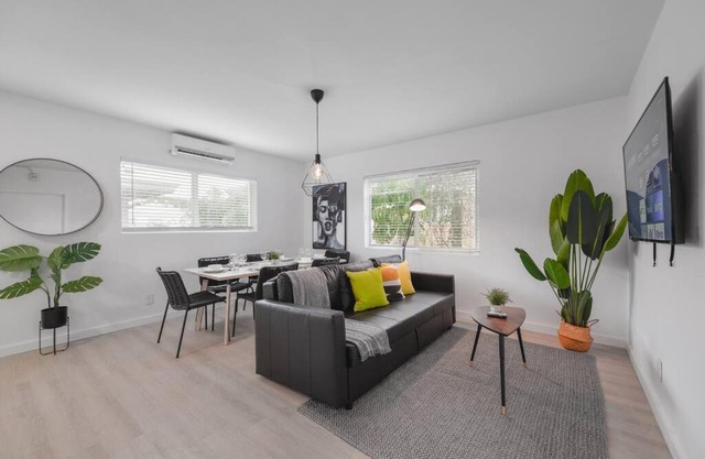 Beautiful Apt 2/2 Near The Beach