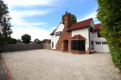 Beautiful arts and crafts home
