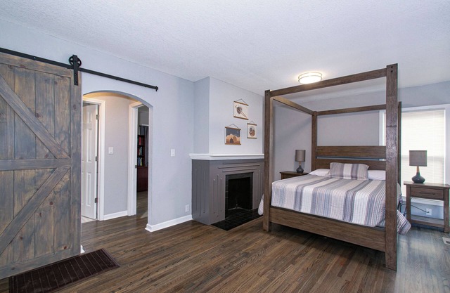 Beautiful Bungalow in Charming Crown Heights Neighborhood