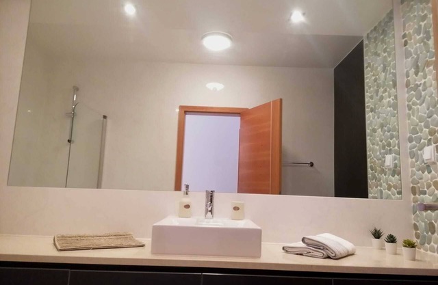 Beautiful comfortable apartment 5 minutes from Praia da Luz with swimming pools, bar, tennis