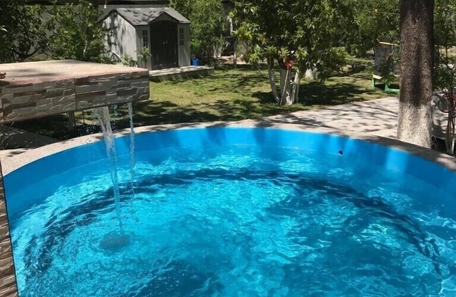 BEAUTIFUL COUNTRY HOUSE, DOWNTOWN, WIFI, POOL, POOL