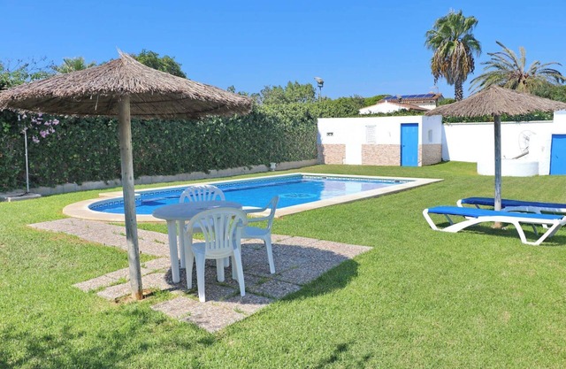 Beautiful villa with pool and garden