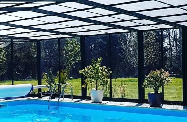 Beautiful farmhouse on enclosed garden of 6000m2 with heated indoor pool