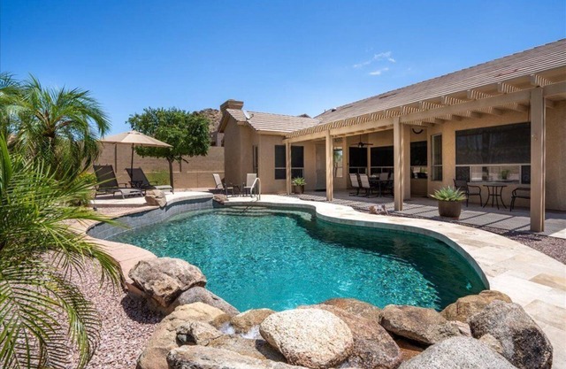 Beautiful Gated Desert Home, 4 bd/2 bth, Htd Pool, Game Room, Golf, Hiking
