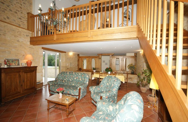 Beautiful holiday home with pool