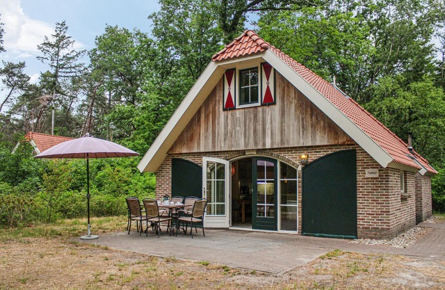 Beautiful home in Steenwijk - De Bult