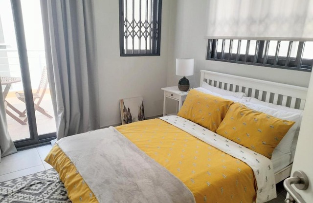 Beautiful Home - 2 Double Rooms