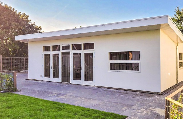 Beautiful home in Den Oever with WiFi