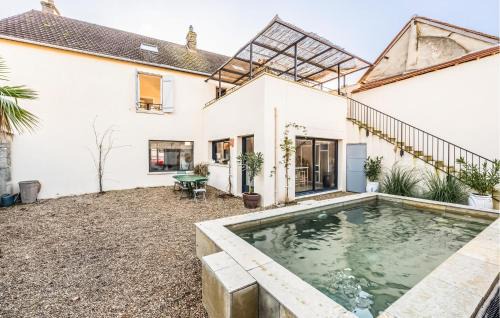 Beautiful Home In Gommecourt