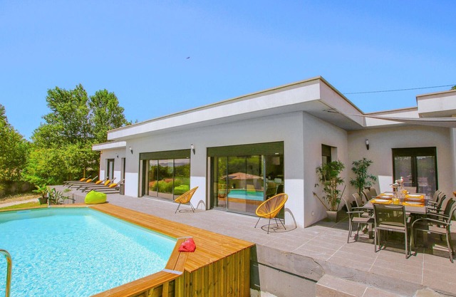 Beautiful home in Montélimar