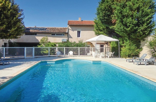 Beautiful home in Montagnac