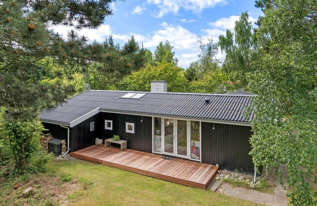 Beautiful home in Samsø with WiFi