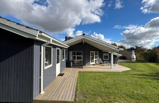 Beautiful home in Slagelse with 3 Bedrooms, Internet and Sauna