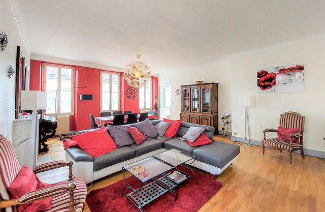 Beautiful home in Volnay with WiFi