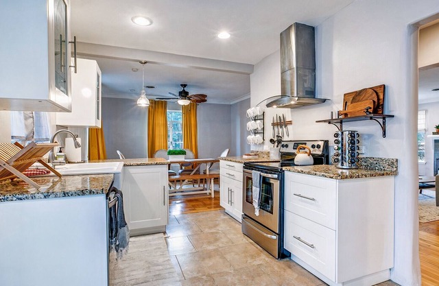 Beautiful Home Near Downtown+Riverwalk