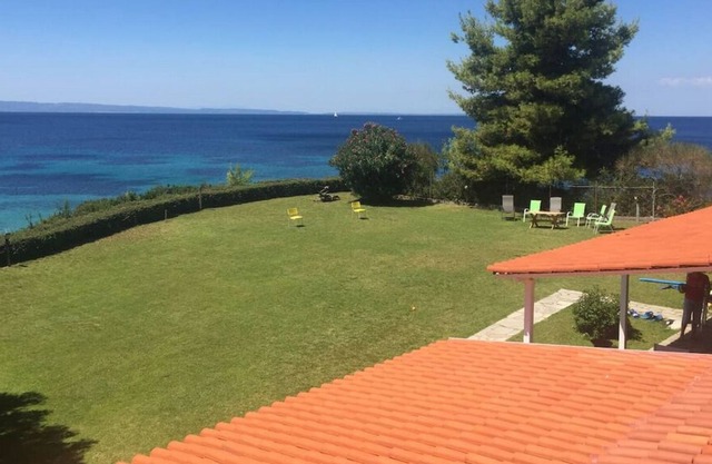Beautiful House With Private Beach