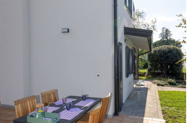 Beautiful private villa for 4 people with A/C, WIFI and terrace