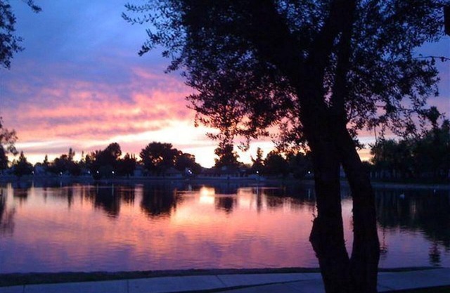 Beautiful Lakefront Condo with Amazing Views!